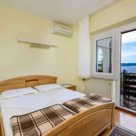 Six-bedroom In I * Crikvenica
