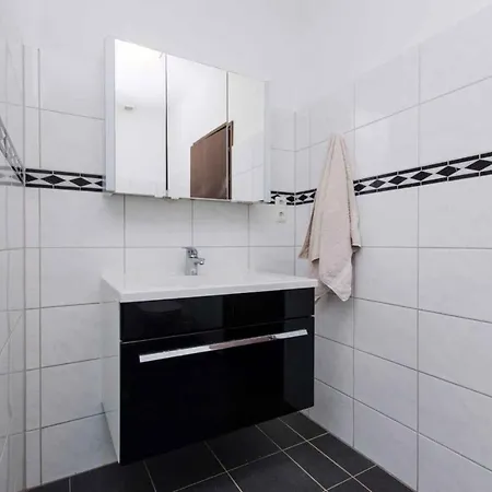 Six-bedroom In I Crikvenica