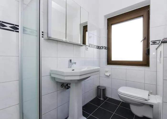 Appartamento Six-bedroom In I
