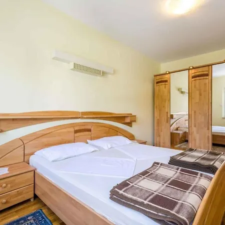 Six-bedroom In I Apartment Crikvenica